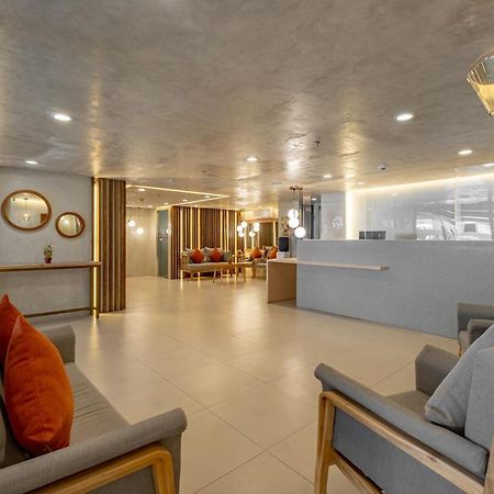 Ihotel Uptown Bgc Taguig Buitenkant foto
