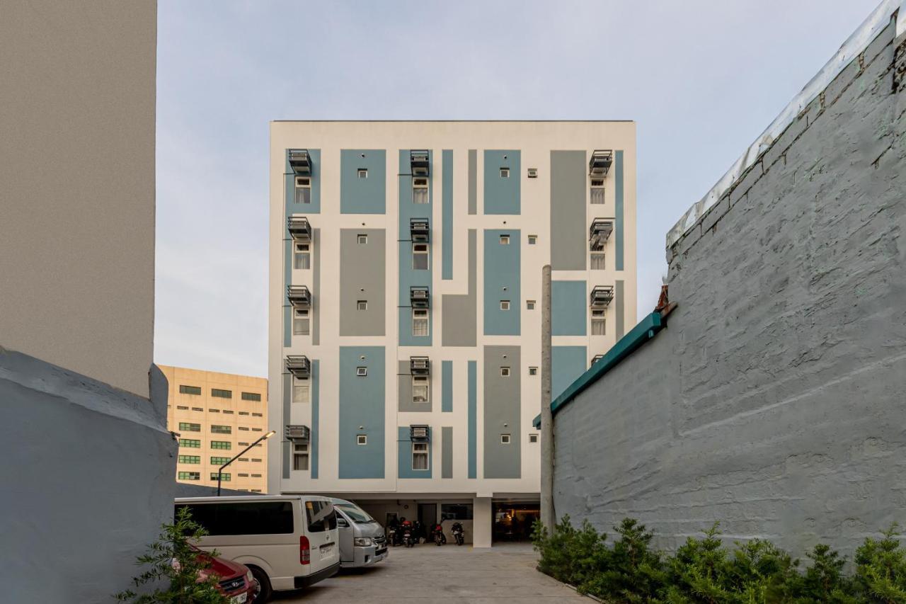 Ihotel Uptown Bgc Taguig Buitenkant foto