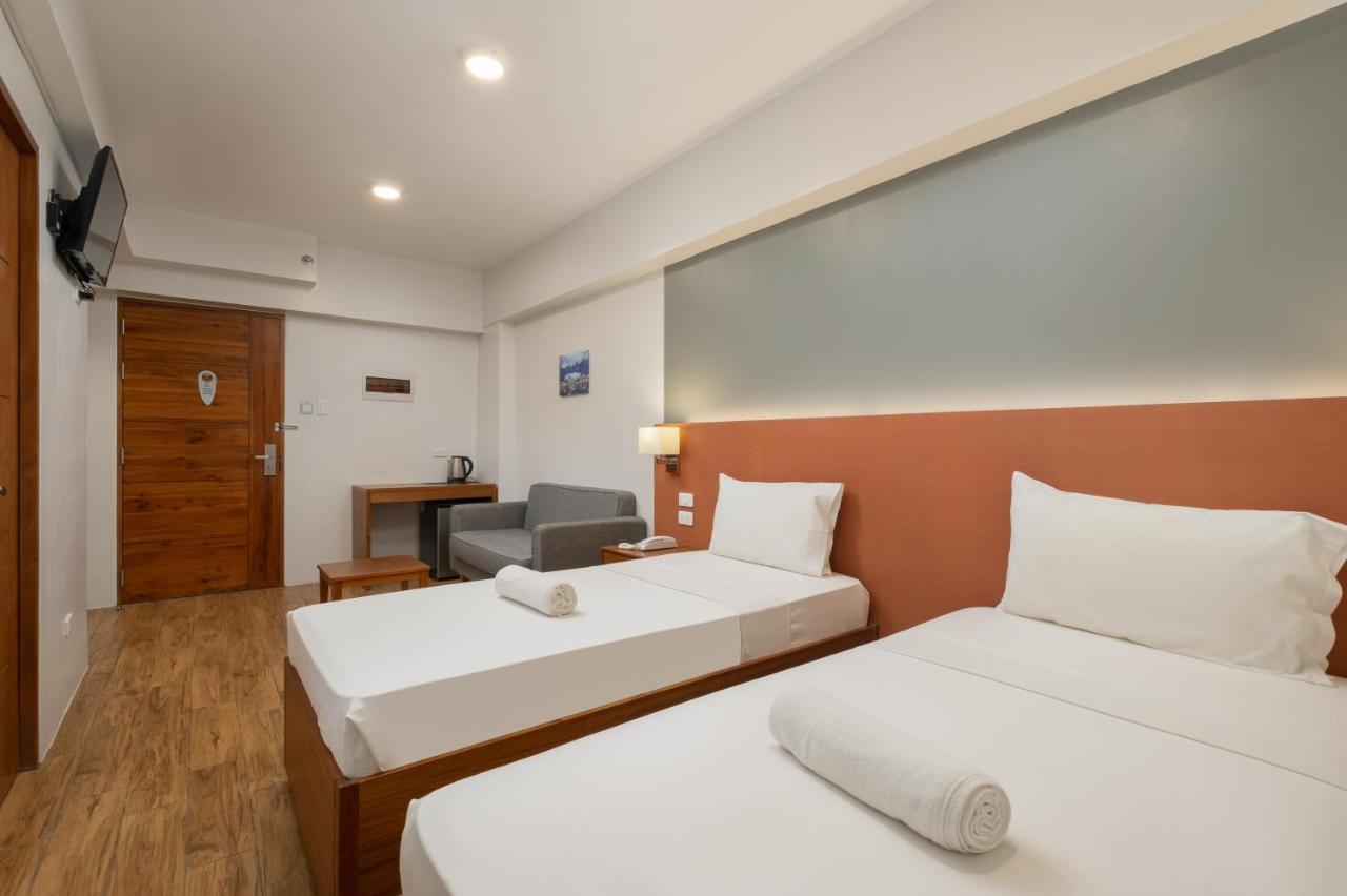 Ihotel Uptown Bgc Taguig Buitenkant foto