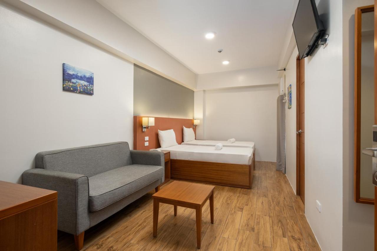 Ihotel Uptown Bgc Taguig Buitenkant foto